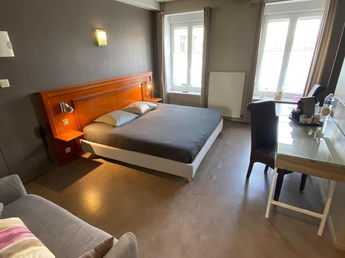 Studios & Appartements Confortables Au Centre De Bourbourg - Gare A Proximite Esterno foto