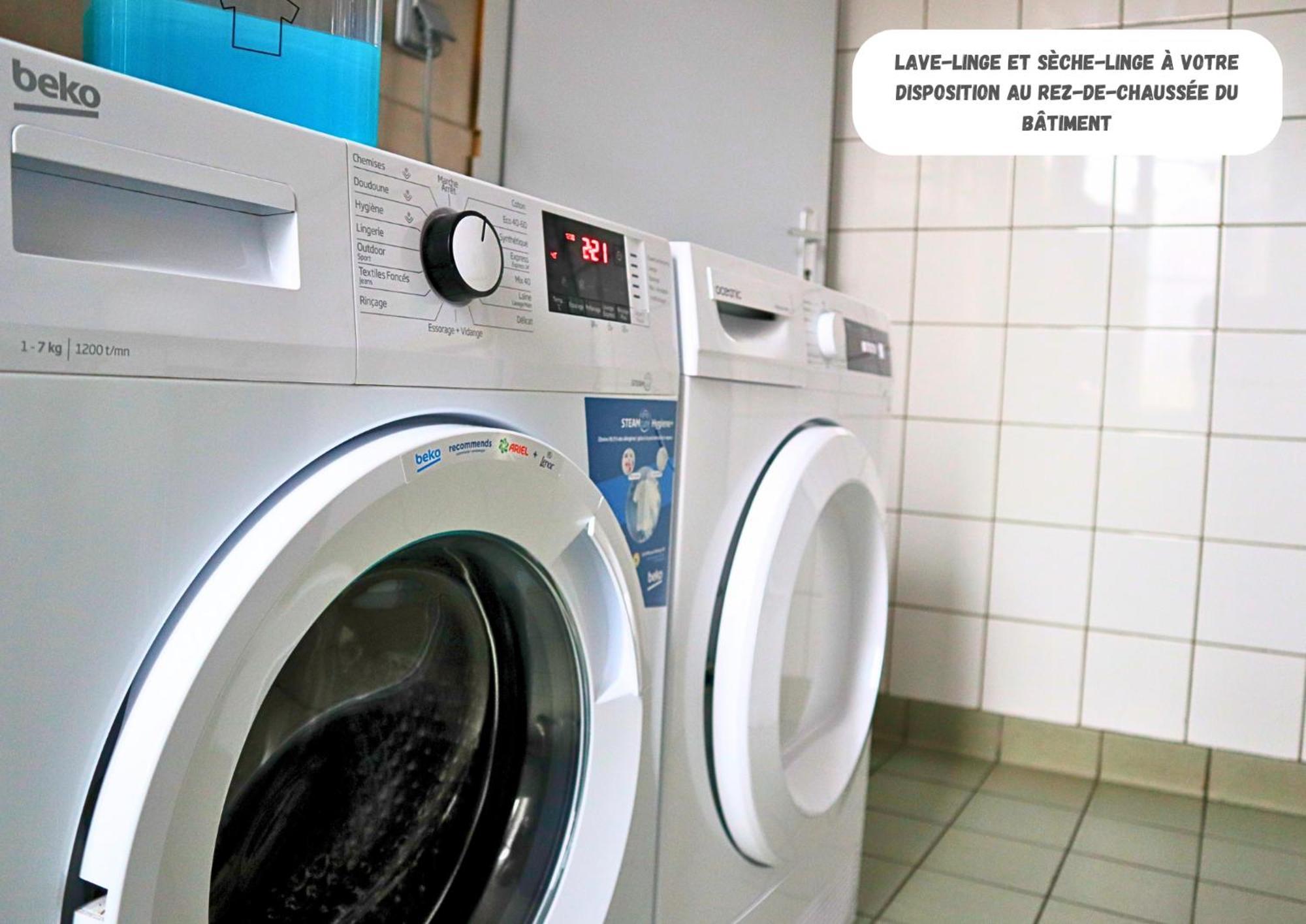 Studios & Appartements Confortables Au Centre De Bourbourg - Gare A Proximite Esterno foto
